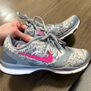 Nike Women's Gray and Pink Training Shoes